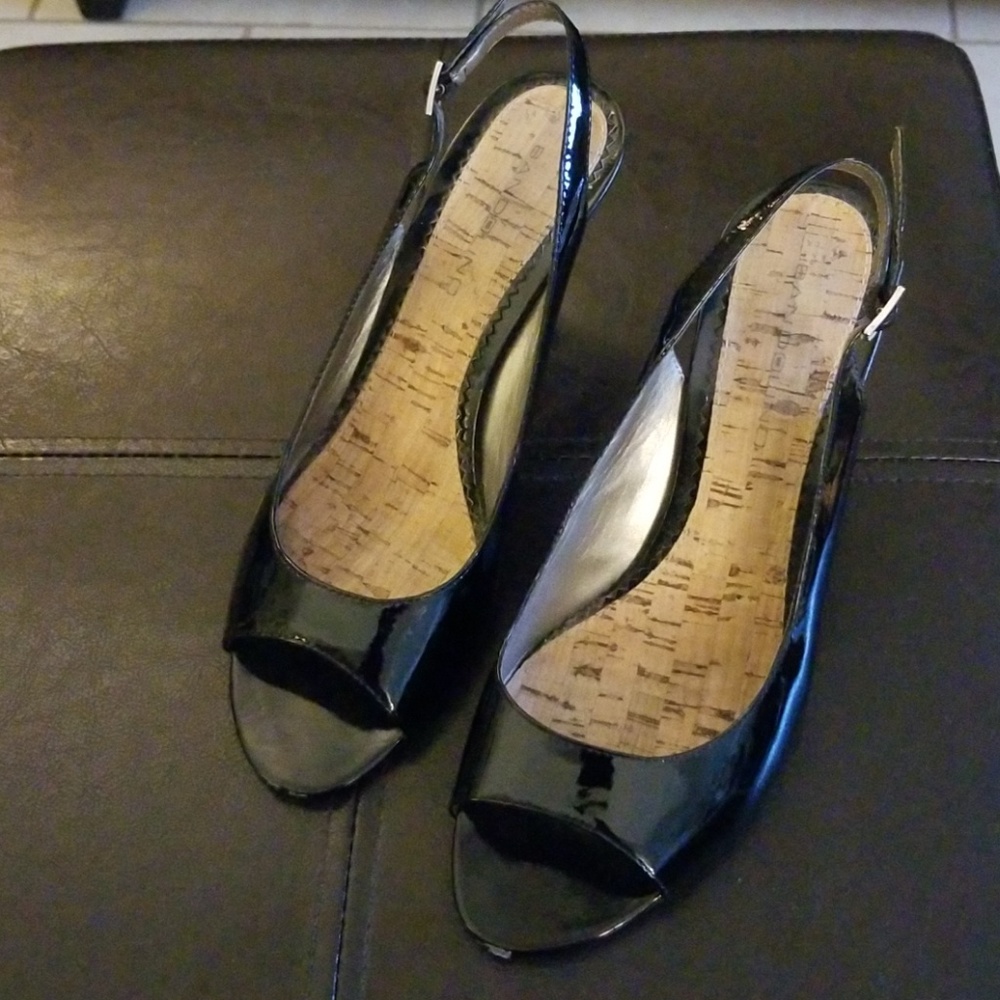 Slingbacks